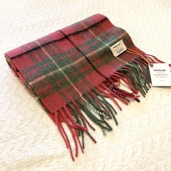 🎁Gift Ready NWT Edinburgh since 1437 100% Lambswool Check Scarf Muted Pink/Green - Picture 6 of 13